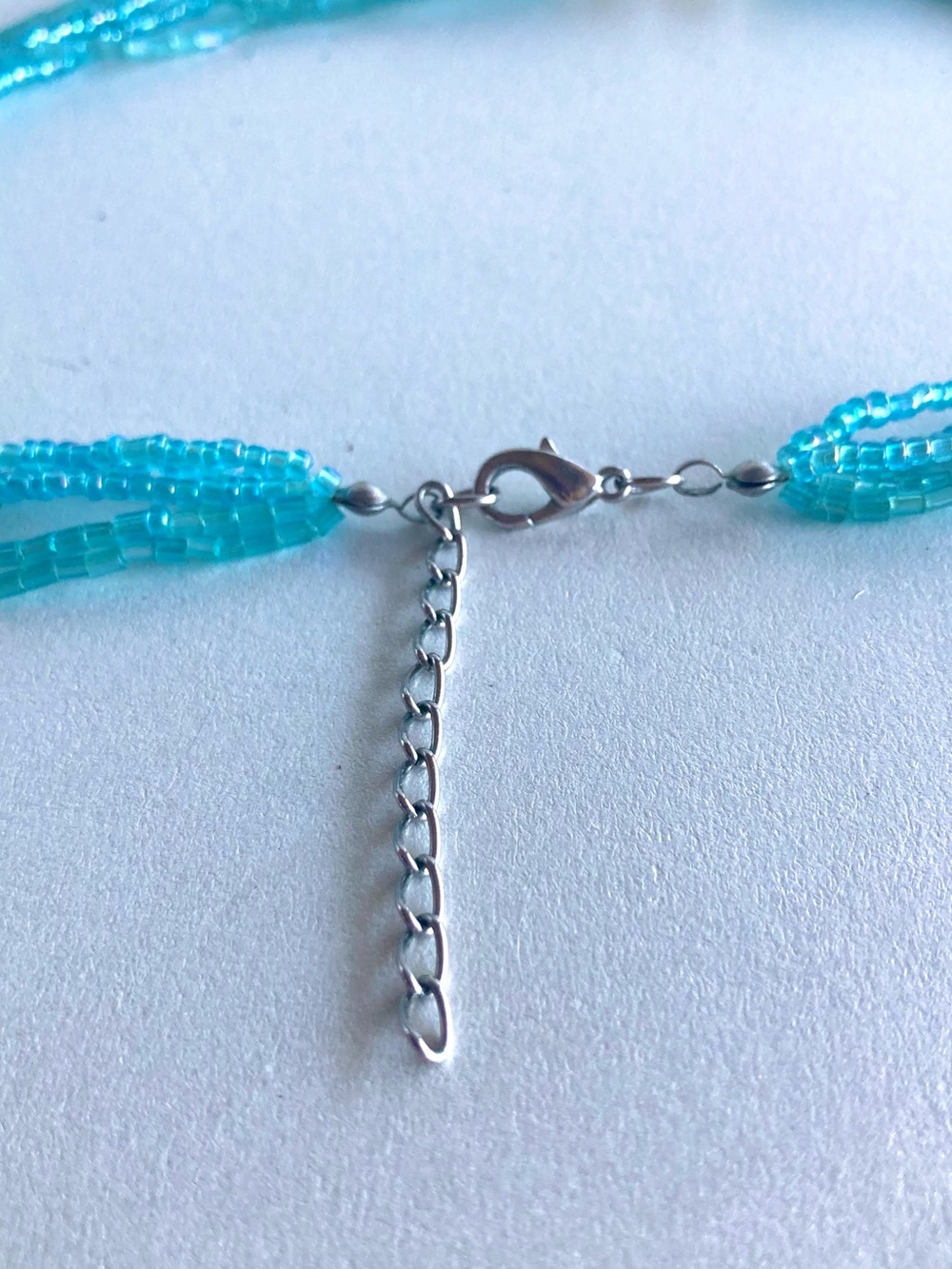 Blue seas Beaded Necklace with Green shell like Pendant - Picture 6 of 7